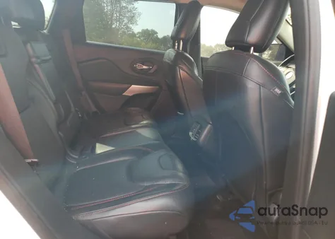 2017 Jeep Cherokee Trailhawk z USA, uszkodzony, nr VIN 1C4PJMBS4HW567547